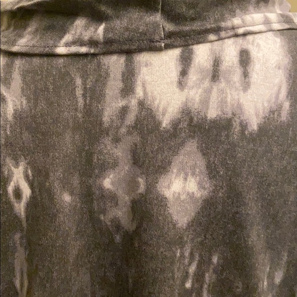 Bryan Walker Top - Picture 5 of 5